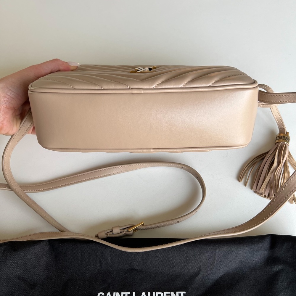 Saint Laurent Lou Medium YSL Quilted Camera Crossbody Bag with Pocket - Picture 3 of 10